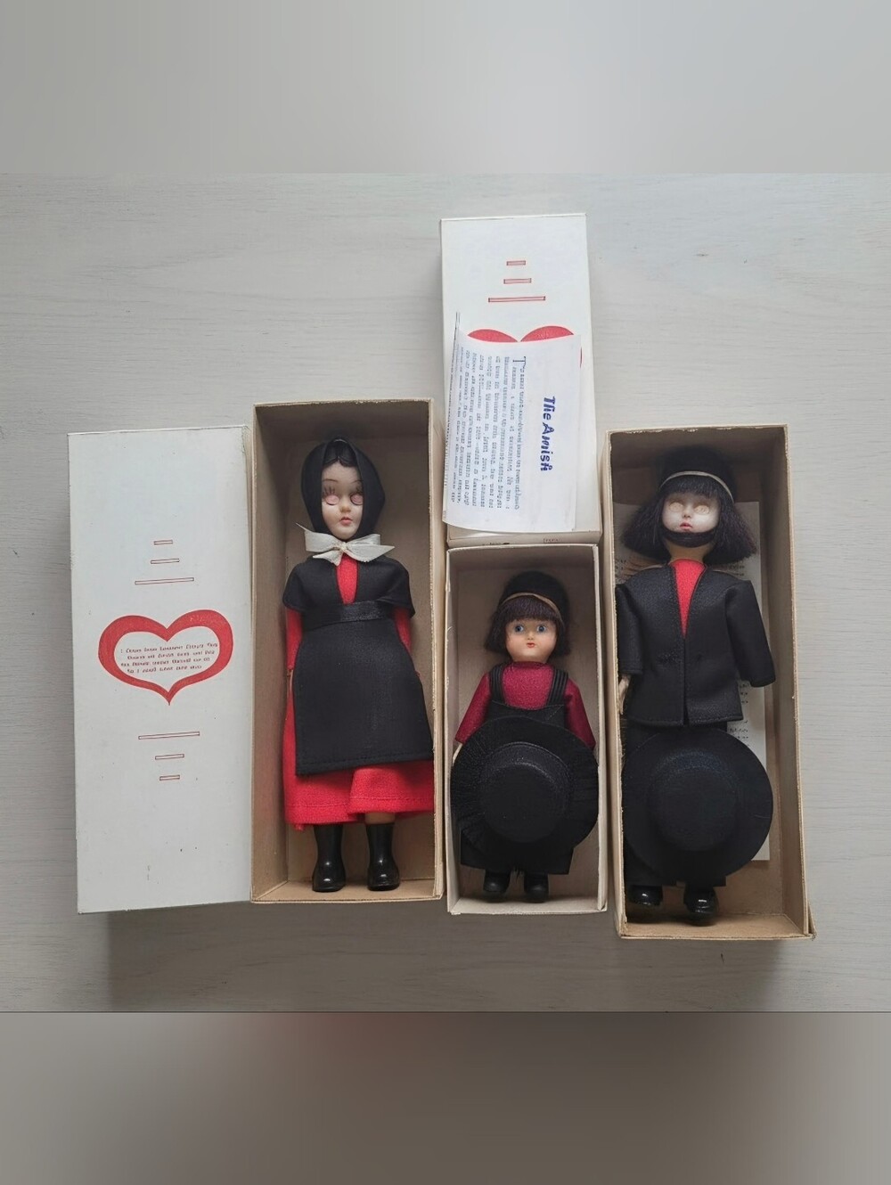 Vintage Knickerbocker Amish Woman & Man & child Sleepy amish dolls